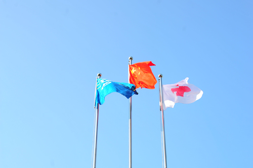 湘雅三医院举行元旦升旗仪式