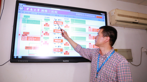 【身边的共产党员】施海石：转业不转色的后勤保障先锋